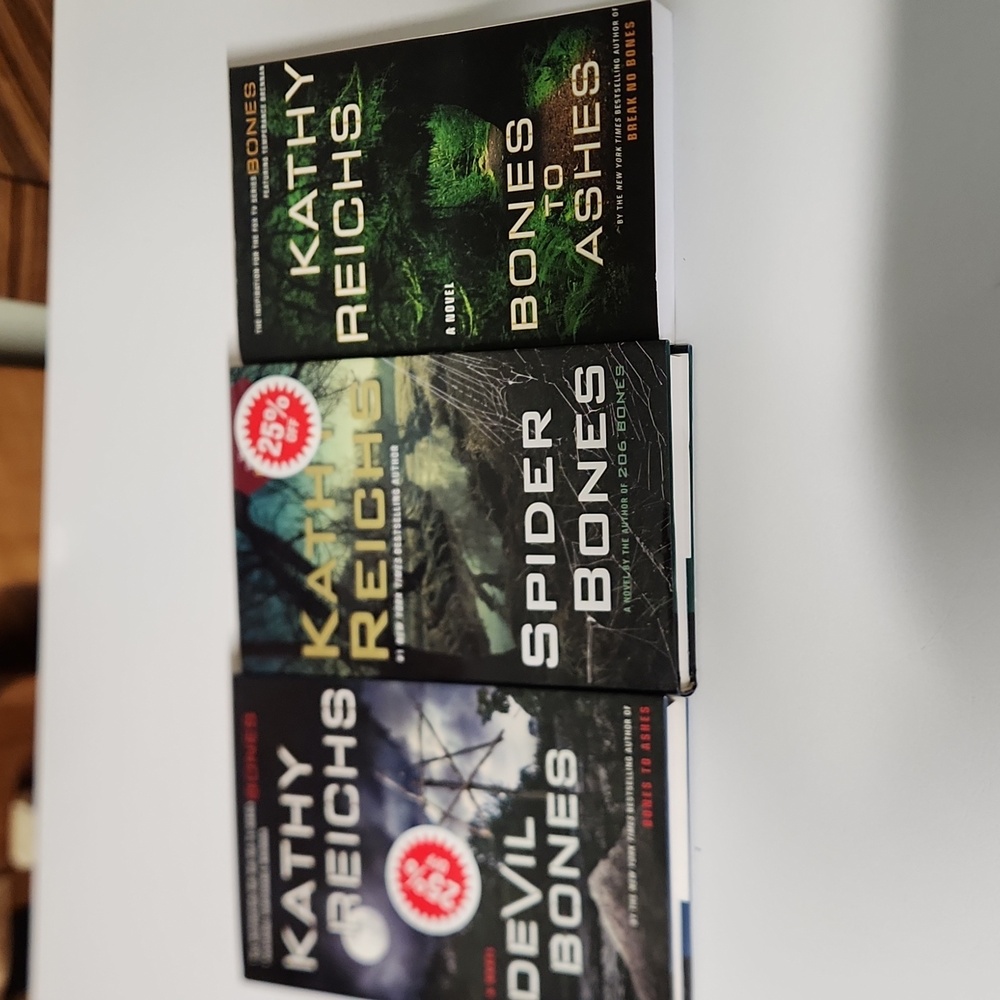 Kathy Reichs Bones Books lot of 3